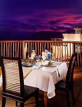 Hotel Club Intrawest 5*
